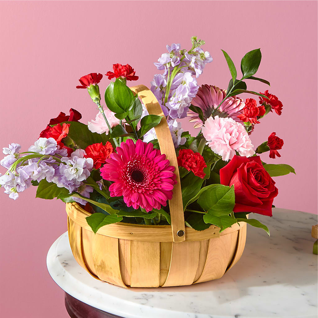 Pink Picnic Basket – Towne Florist, Lumberton NC