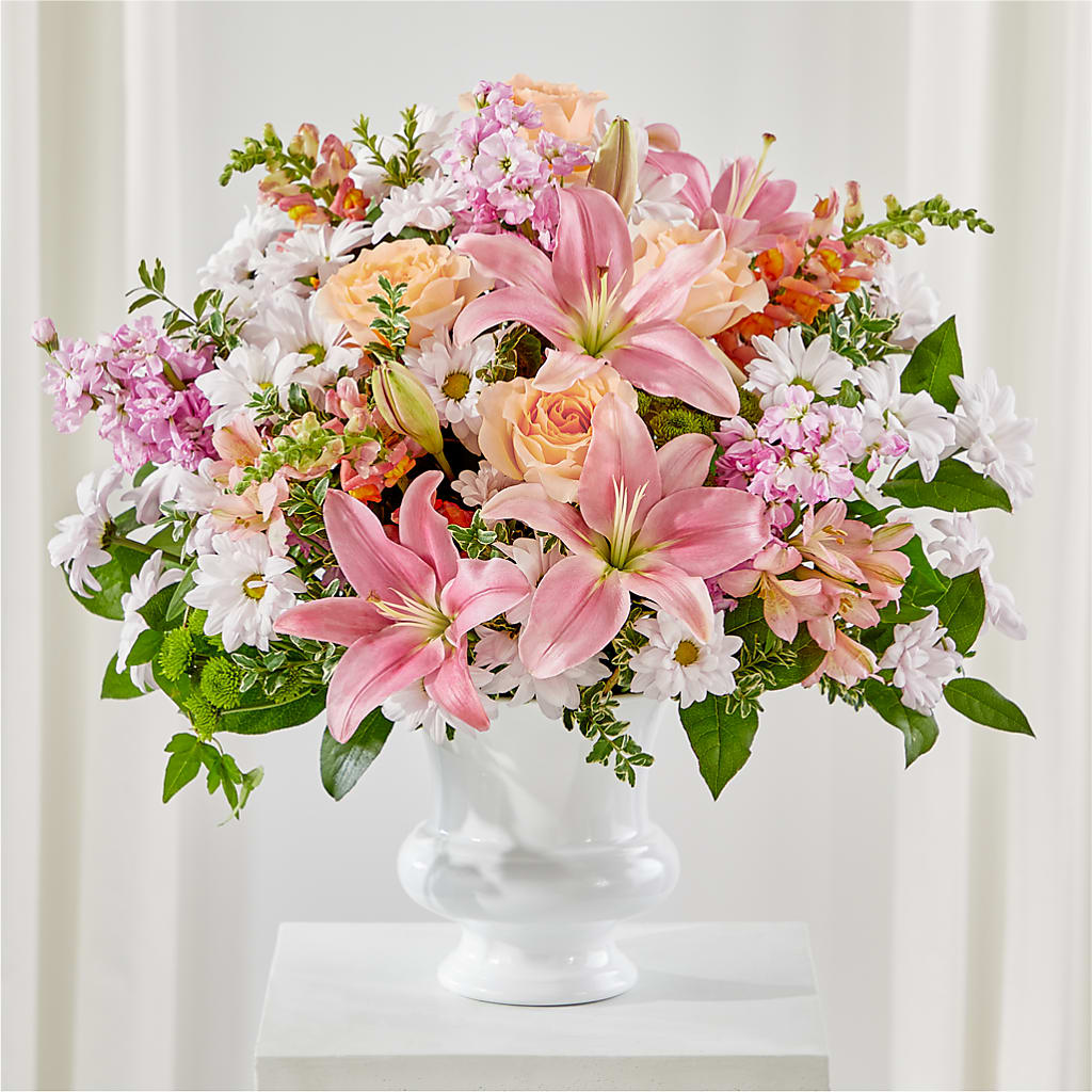Heartfelt Gesture Urn Arrangement – Towne Florist, Lumberton NC