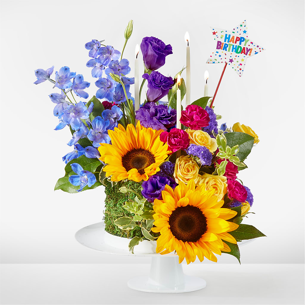 Star of the Day Floral Cake – Towne Florist, Lumberton NC